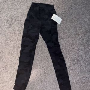 Brand new lululemon camel leggings!!